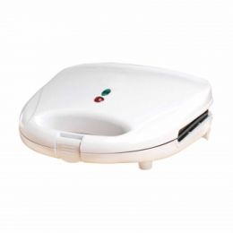 Brentwood Waffle Maker in White